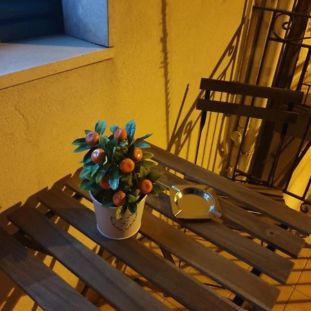 Chiara Naxos Apartment จีอาร์ดีนี นักซอส ภายนอก รูปภาพ